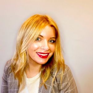 Meet your Posher, Casey